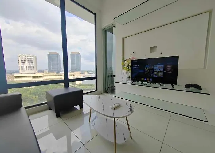 Mid Valley Southkey Mall - 24-7 Support - Netflix - Infinity Pool
